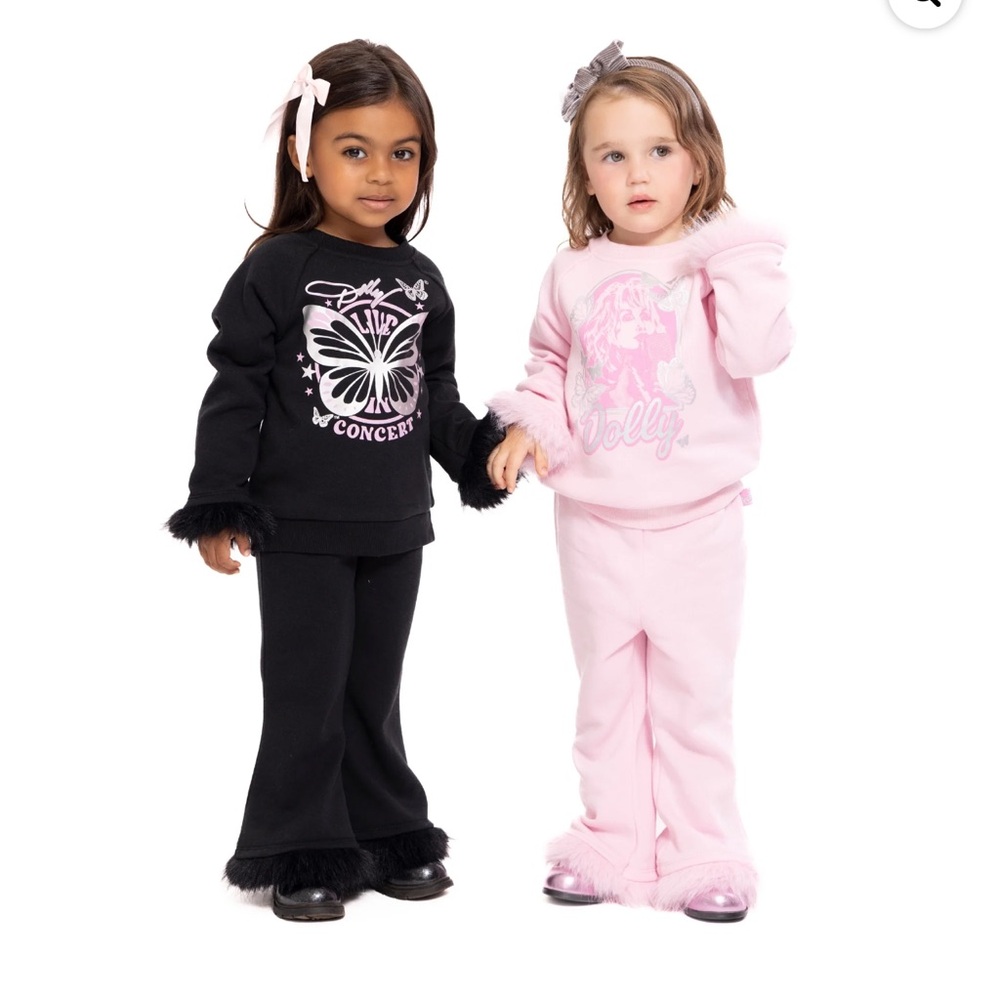 BRAND NEW Dolly Parton Toddler Faux Fur Trim Graphic Sweatshirt&Flare Pants Set, - Picture 4 of 4
